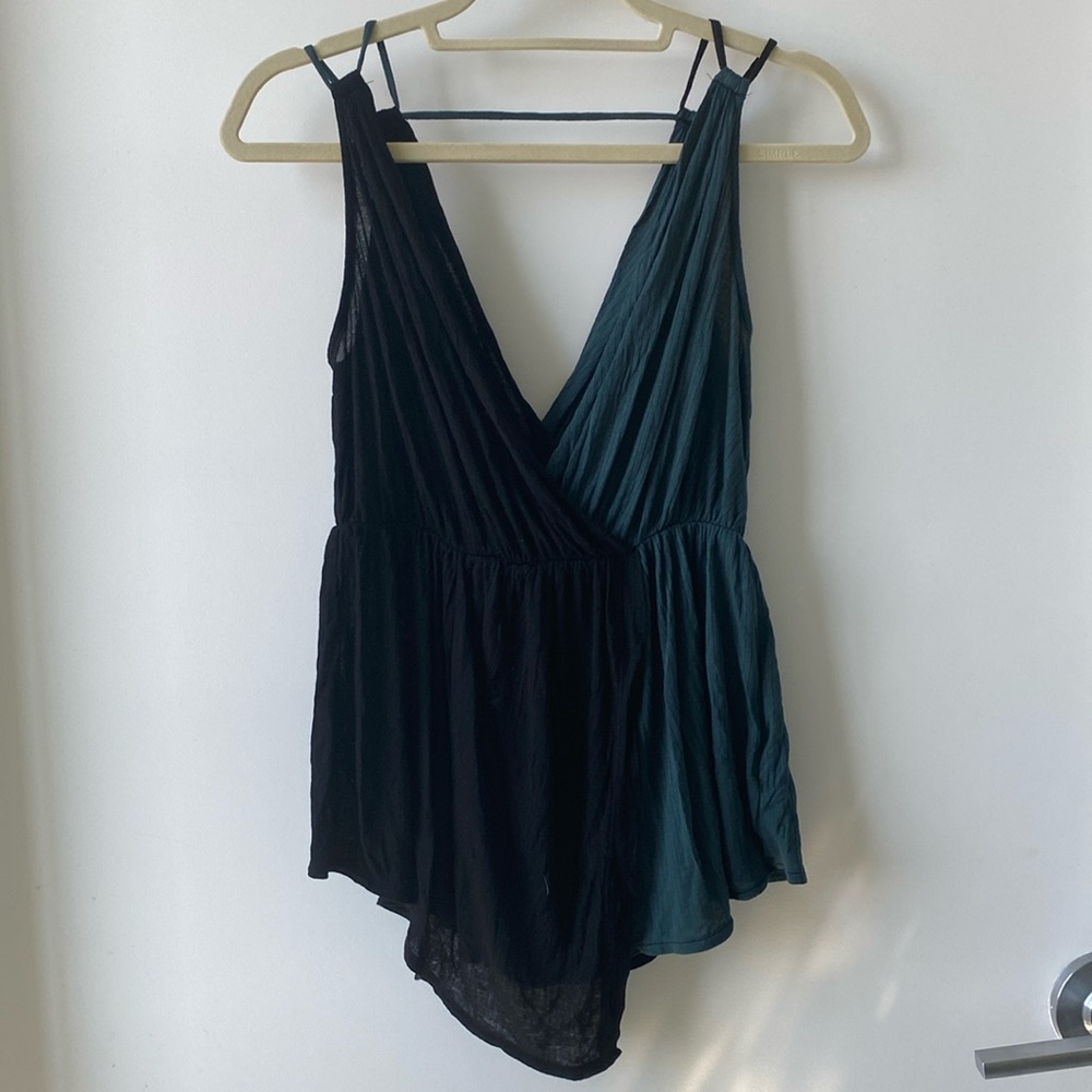 Cute and flirty two-tone free people tank. Never worn